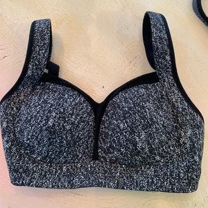 Lululemon TaTa Tamer II Bra 32D/DD